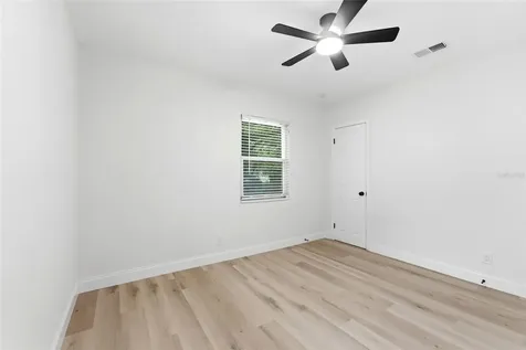 264 14th Street NW Largo FL 33770