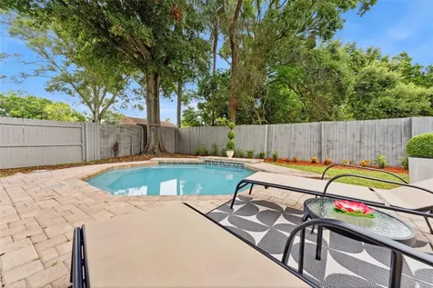 264 14th Street NW Largo FL 33770