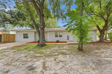 264 14th Street NW Largo FL 33770