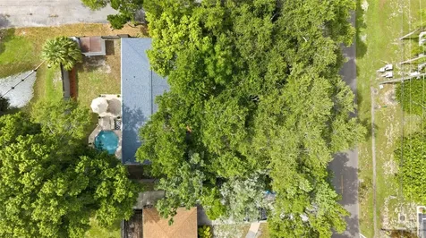 264 14th Street NW Largo FL 33770