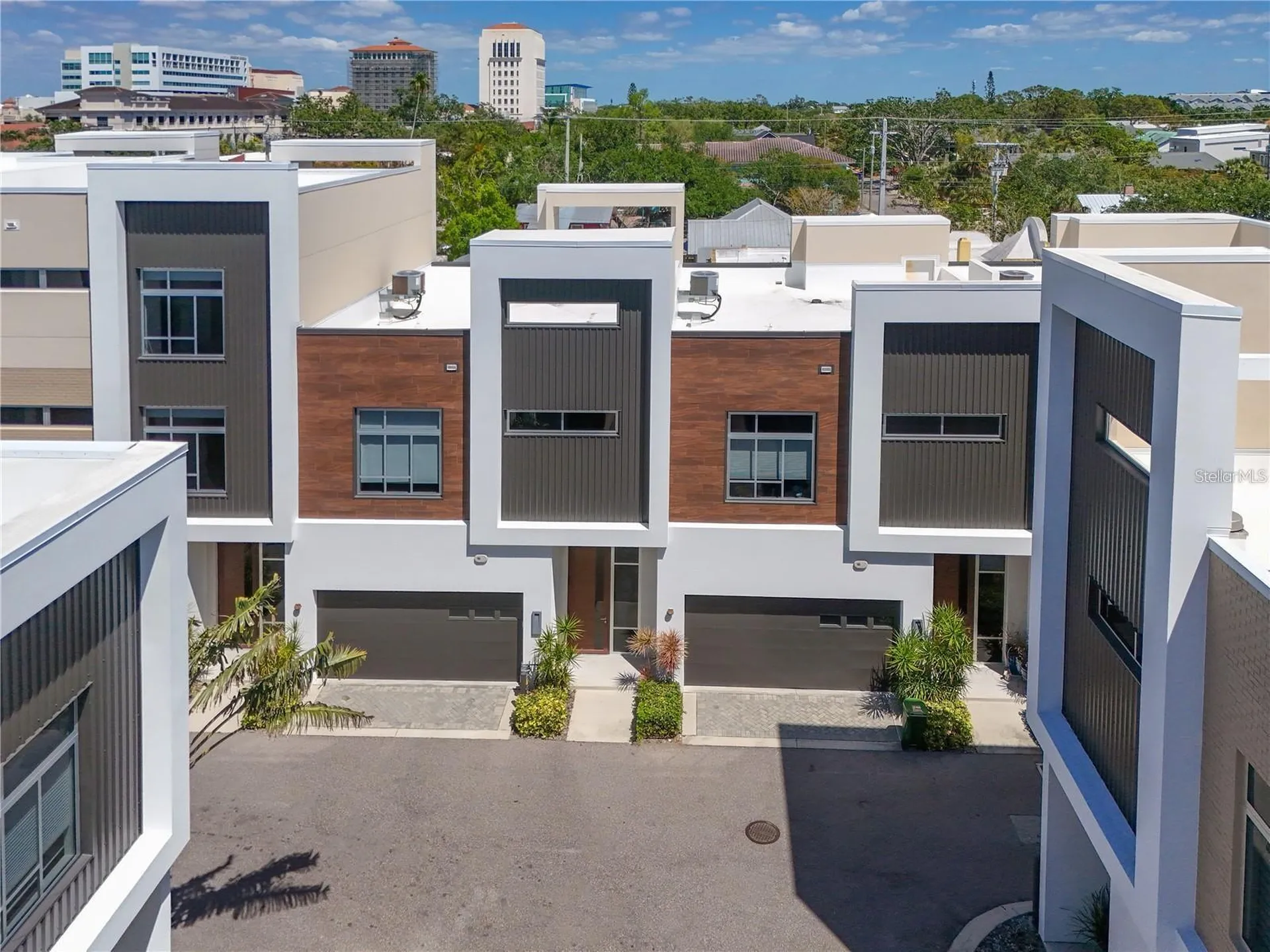 221 Cosmopolitan Court Sarasota FL 34236