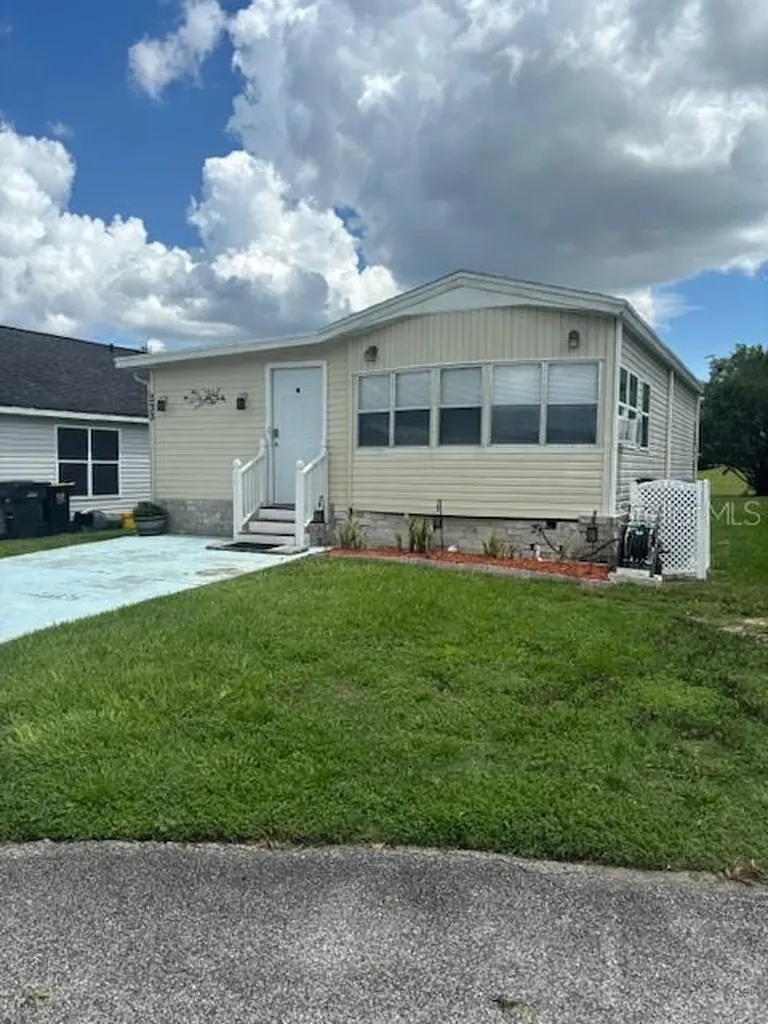 50989 Highway 27 Davenport FL 33897