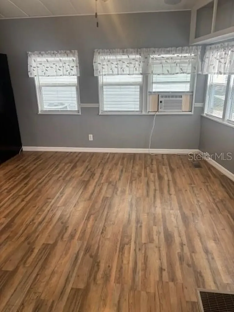 50989 Highway 27 Davenport FL 33897