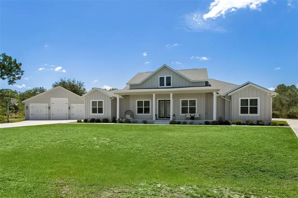 8408 Woodleaf Boulevard Wesley Chapel FL 33544