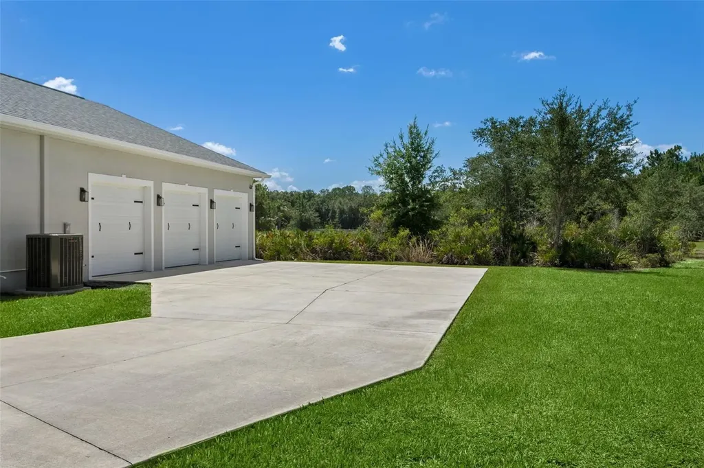 8408 Woodleaf Boulevard Wesley Chapel FL 33544
