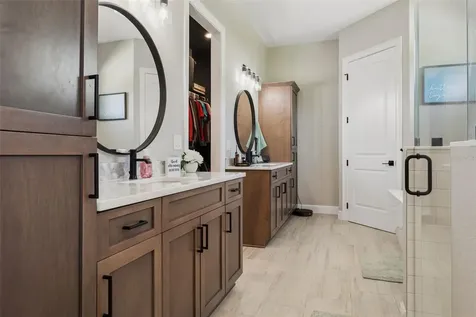 8408 Woodleaf Boulevard Wesley Chapel FL 33544