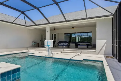 8408 Woodleaf Boulevard Wesley Chapel FL 33544