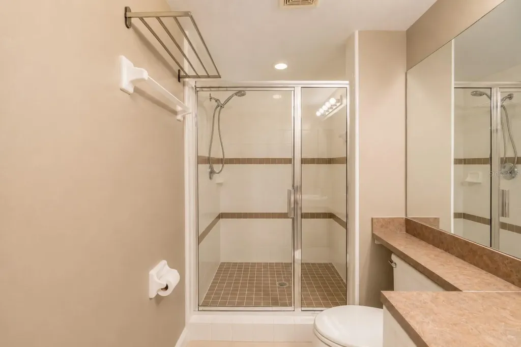 4946 NW 1st Place Gainesville FL 32607