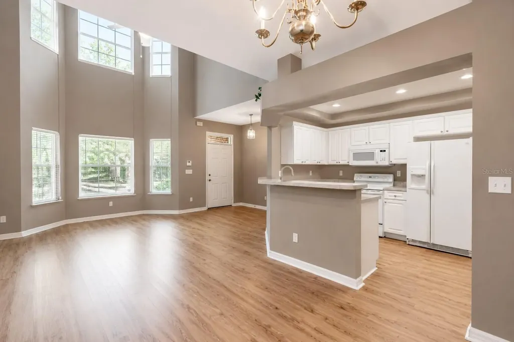 4946 NW 1st Place Gainesville FL 32607
