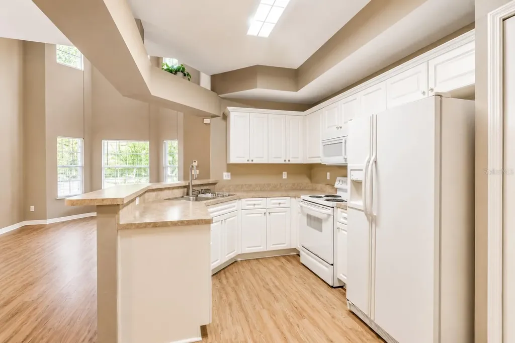 4946 NW 1st Place Gainesville FL 32607