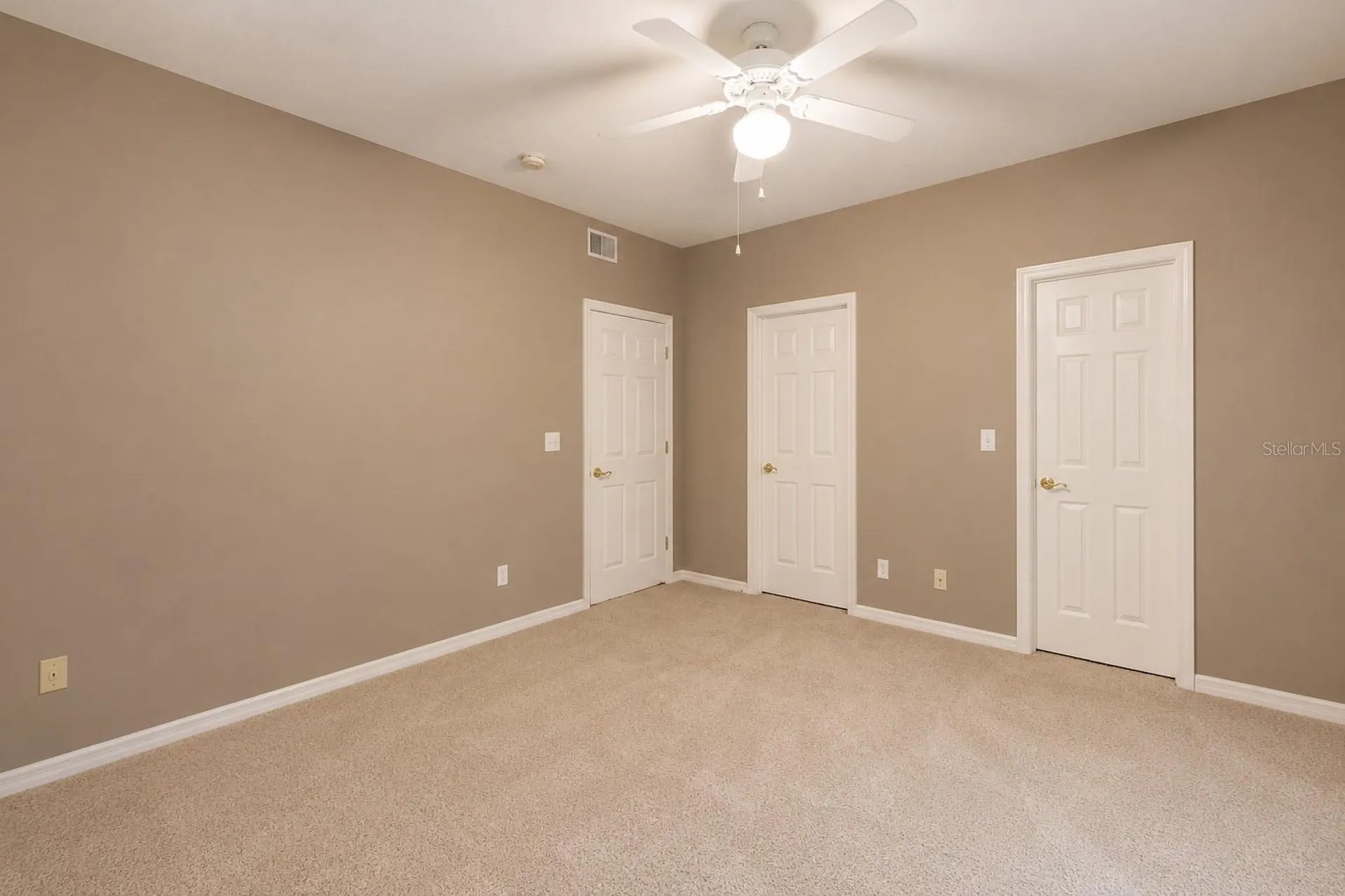 4946 NW 1st Place Gainesville FL 32607