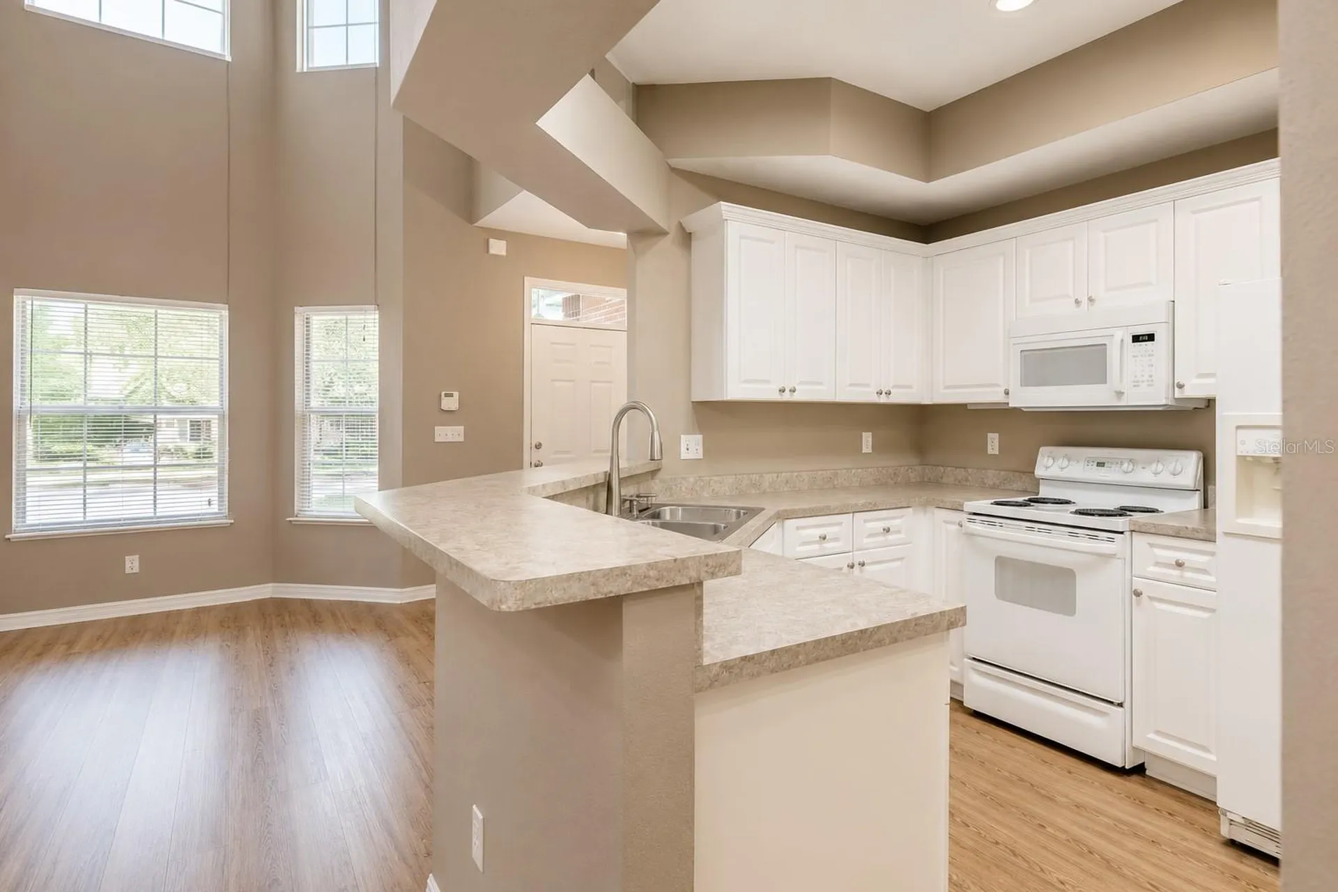 4946 NW 1st Place Gainesville FL 32607