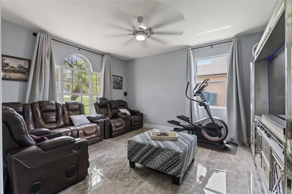 212 Brookshire Drive Lake Wales FL 33898