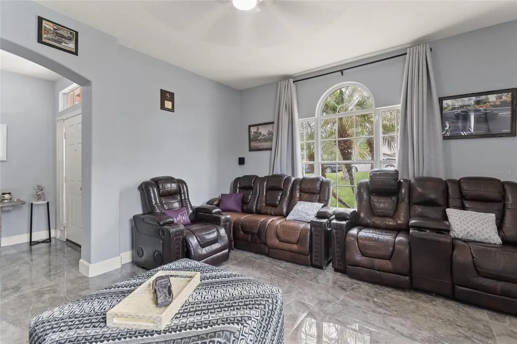 212 Brookshire Drive Lake Wales FL 33898