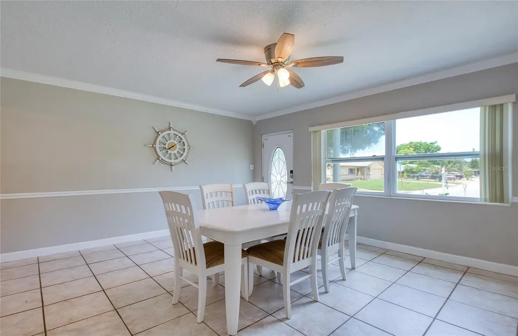 5213 97th Way N St Petersburg FL 33708