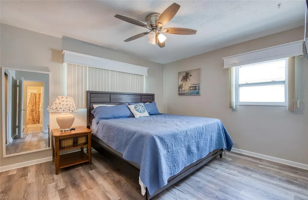 5213 97th Way N St Petersburg FL 33708