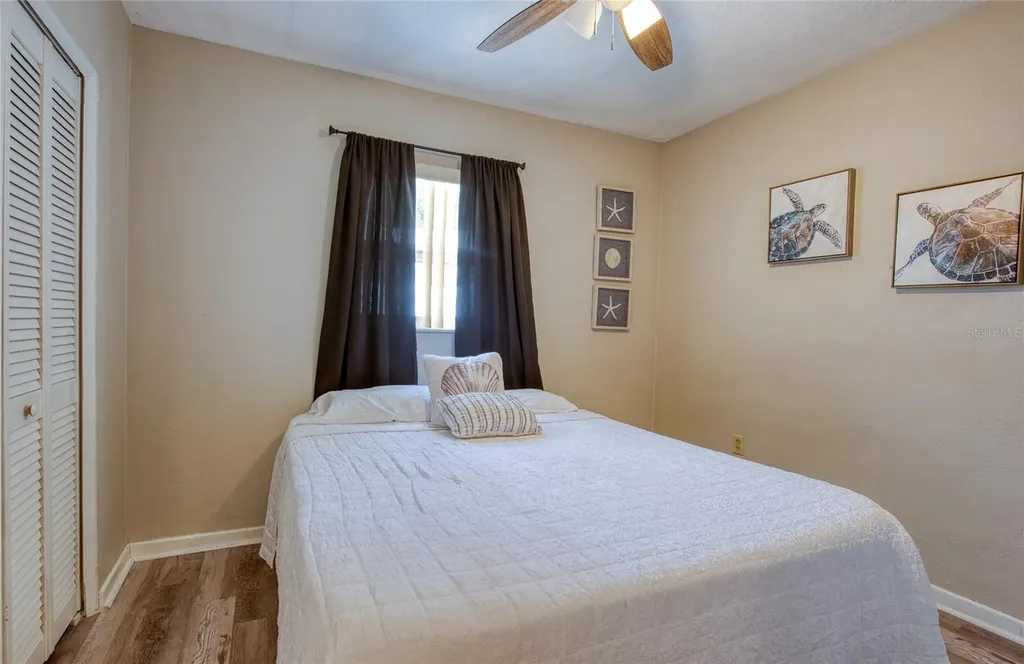 5213 97th Way N St Petersburg FL 33708