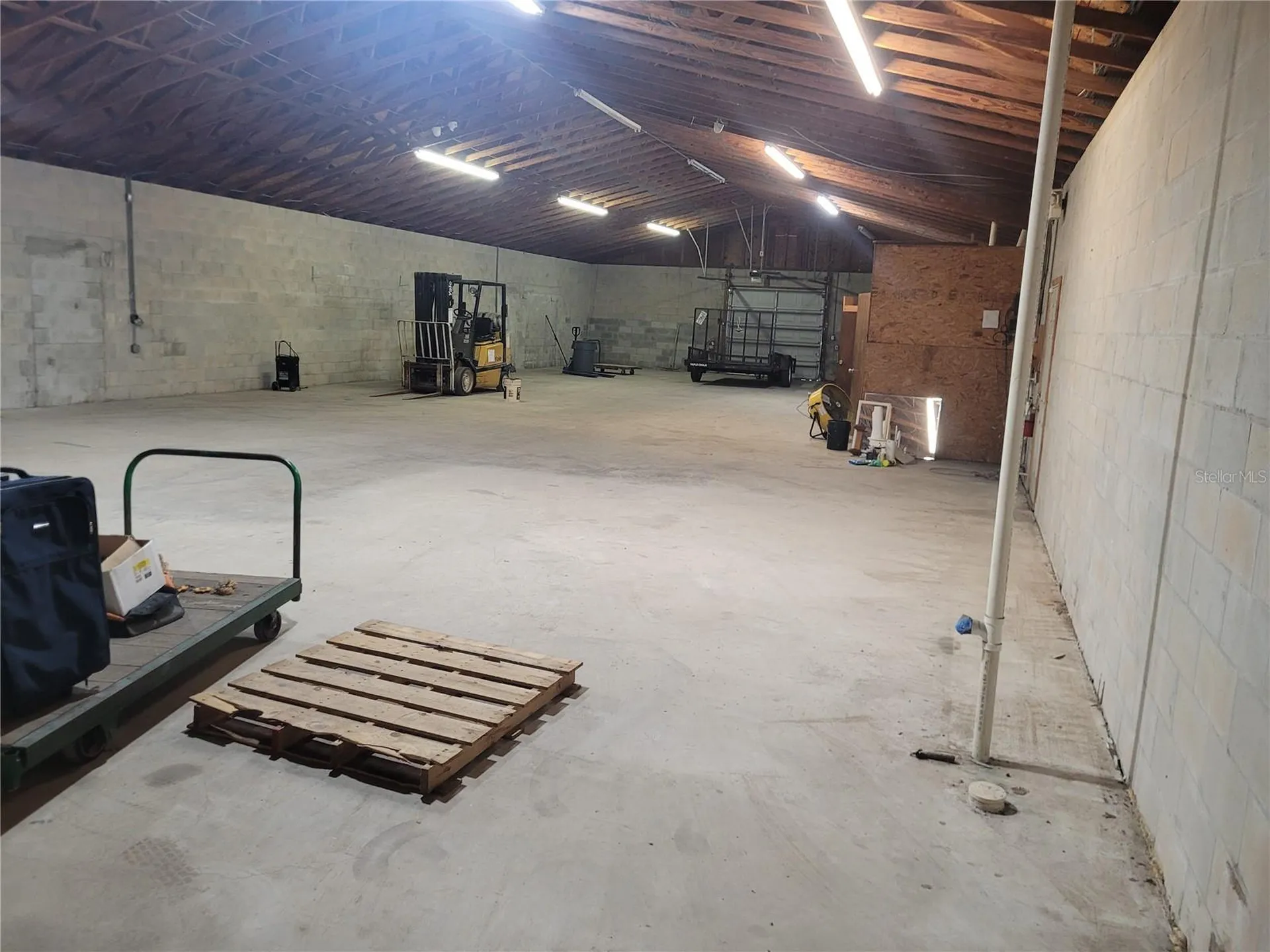 8875 E Highway 25 Belleview FL 34420