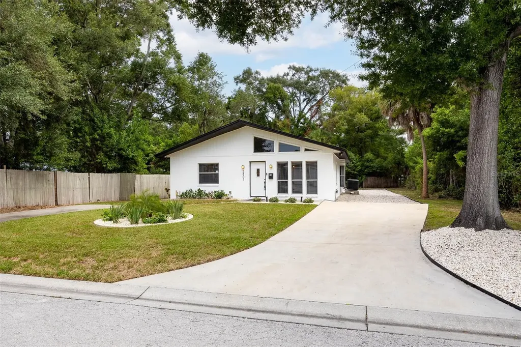 2801 51st Avenue S St Petersburg FL 33712