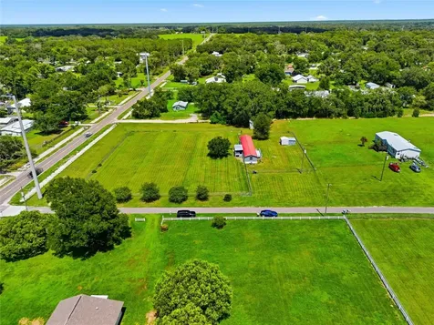 7930 Froggy Lane Zephyrhills FL 33540
