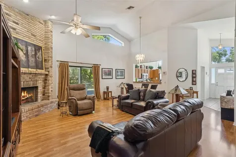 1068 Cottonwood Court Apopka FL 32712