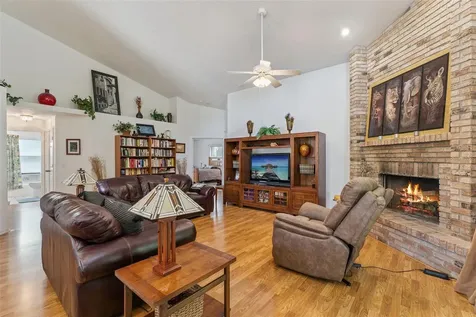 1068 Cottonwood Court Apopka FL 32712