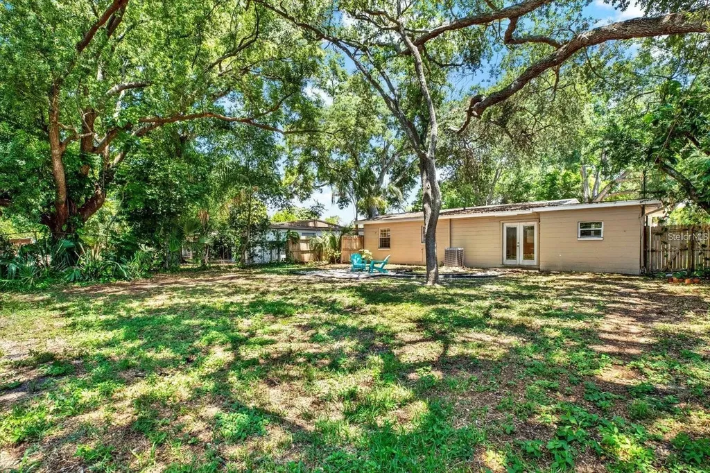 6490 34th Avenue N St Petersburg FL 33710