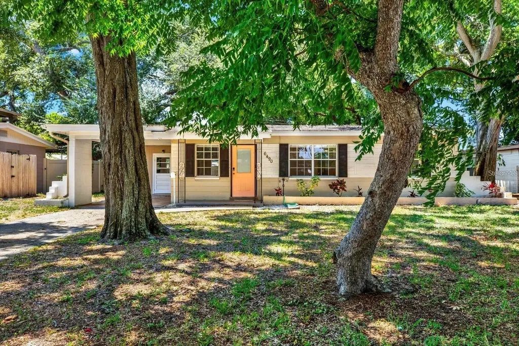 6490 34th Avenue N St Petersburg FL 33710