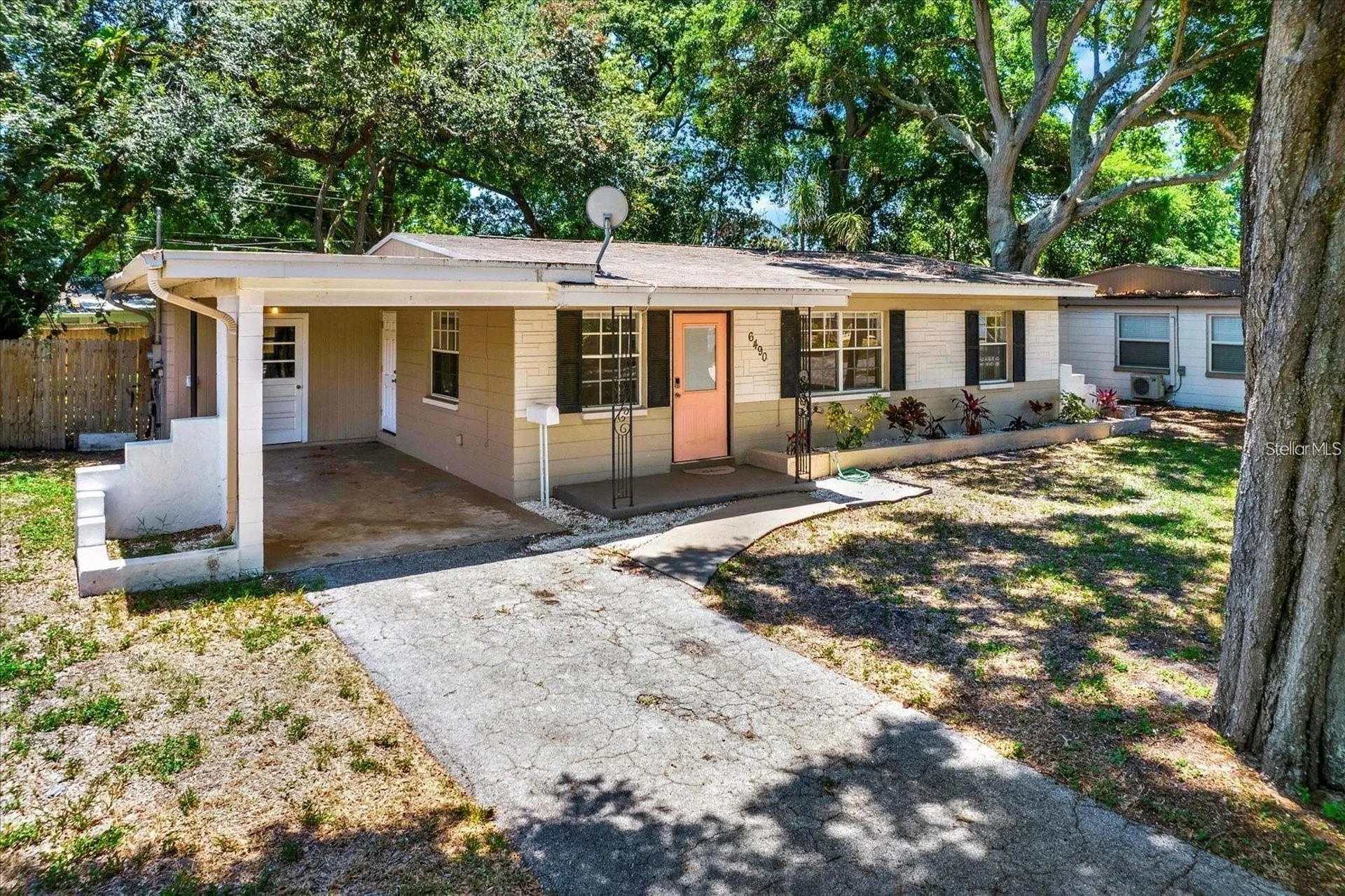 6490 34th Avenue N St Petersburg FL 33710