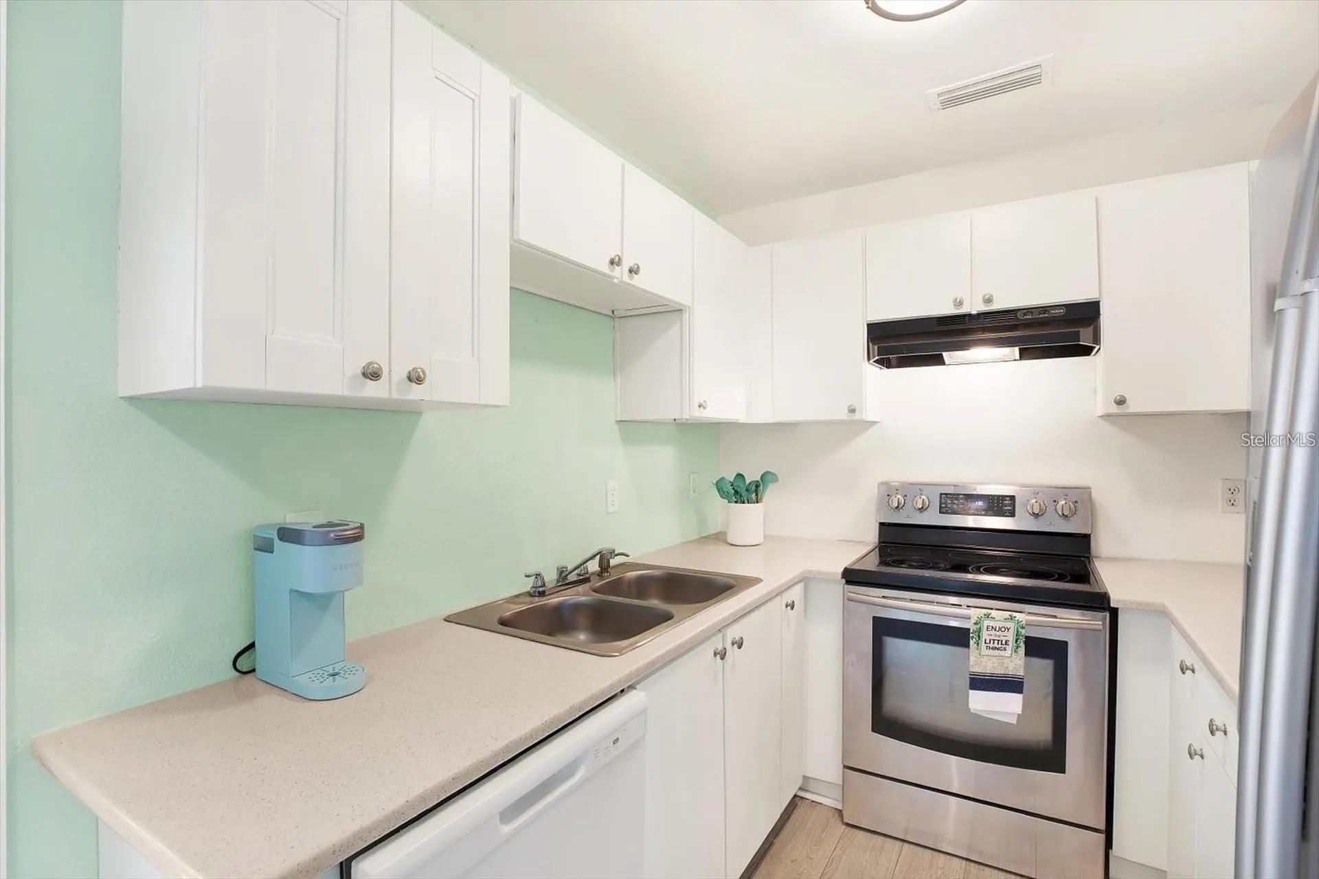 6490 34th Avenue N St Petersburg FL 33710