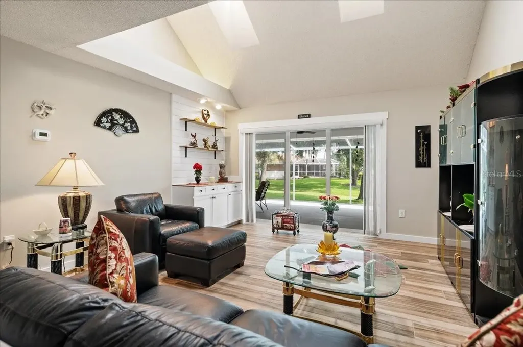 5438 Dominica Circle Sarasota FL 34233