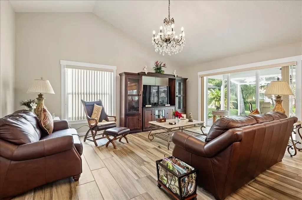 5438 Dominica Circle Sarasota FL 34233