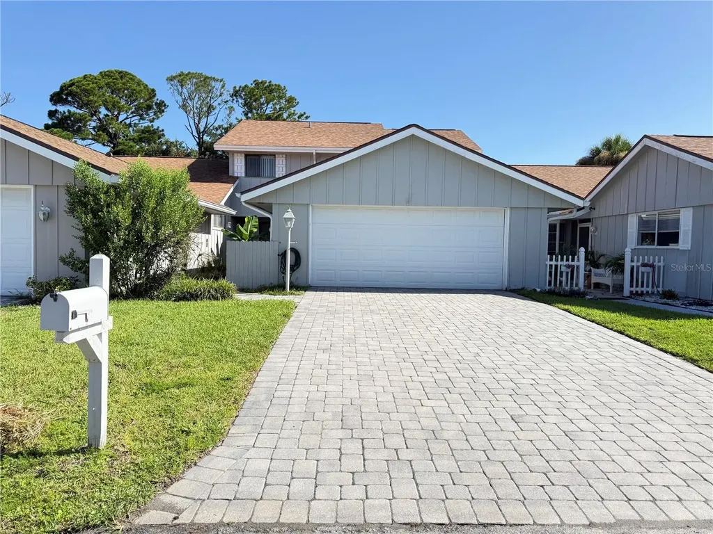 33 Andrea Drive New Smyrna Beach FL 32168