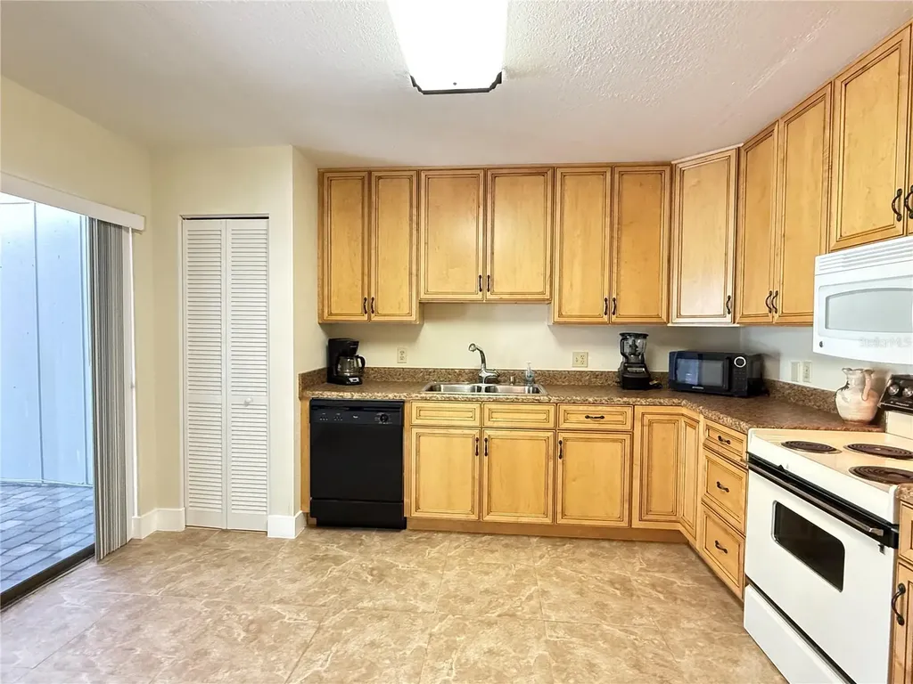 33 Andrea Drive New Smyrna Beach FL 32168