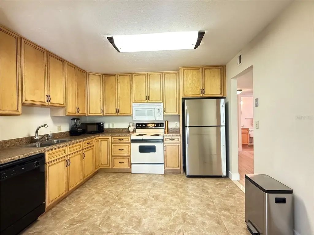 33 Andrea Drive New Smyrna Beach FL 32168