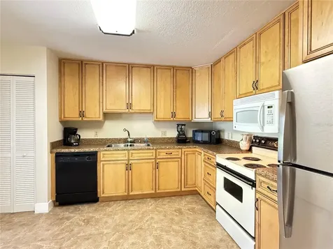33 Andrea Drive New Smyrna Beach FL 32168