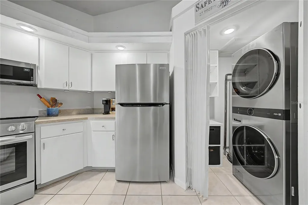 207 Lighthouse Court Safety Harbor FL 34695