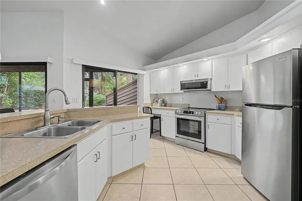 207 Lighthouse Court Safety Harbor FL 34695