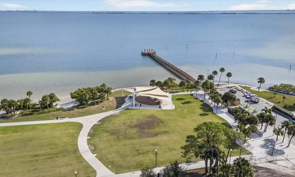 207 Lighthouse Court Safety Harbor FL 34695