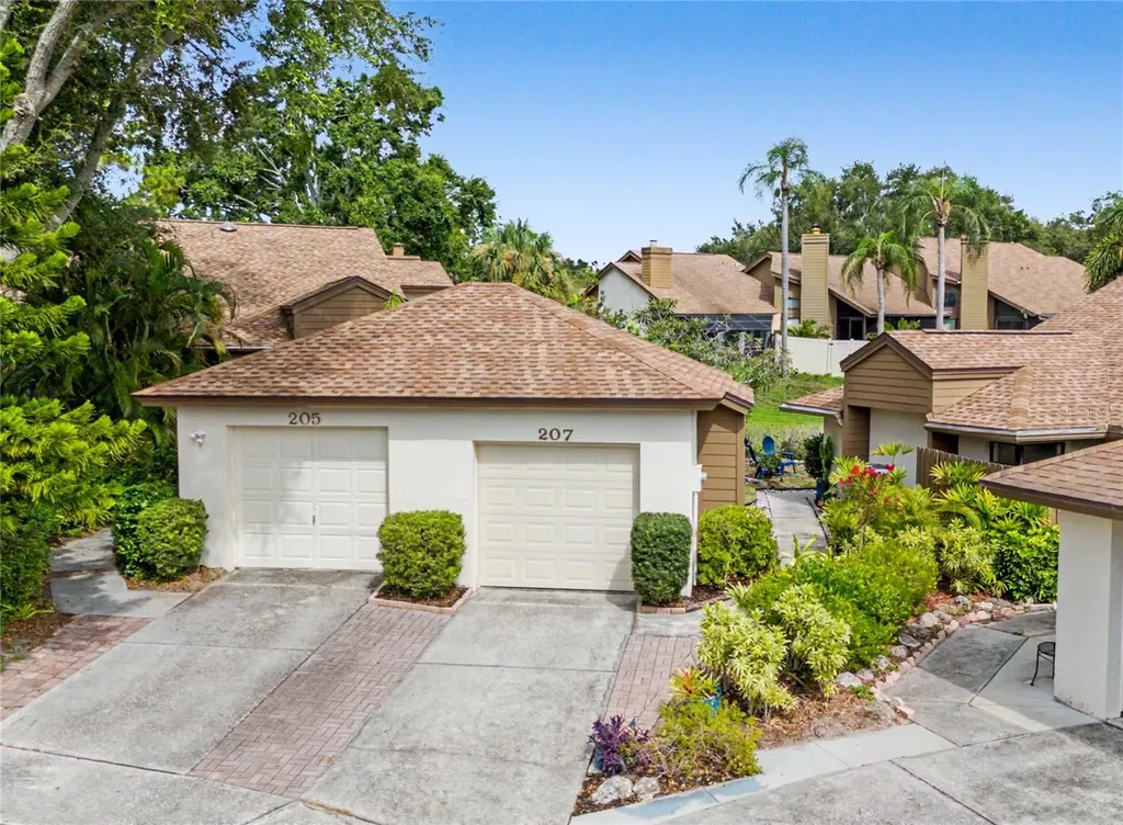207 Lighthouse Court Safety Harbor FL 34695
