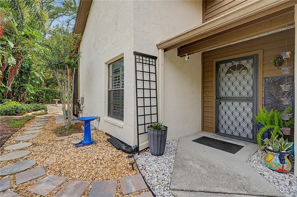 207 Lighthouse Court Safety Harbor FL 34695