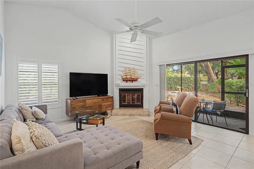 207 Lighthouse Court Safety Harbor FL 34695