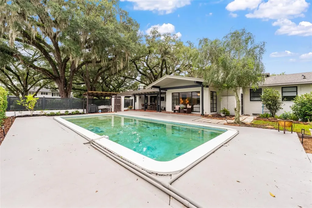 1237 SE 8th Street Ocala FL 34471