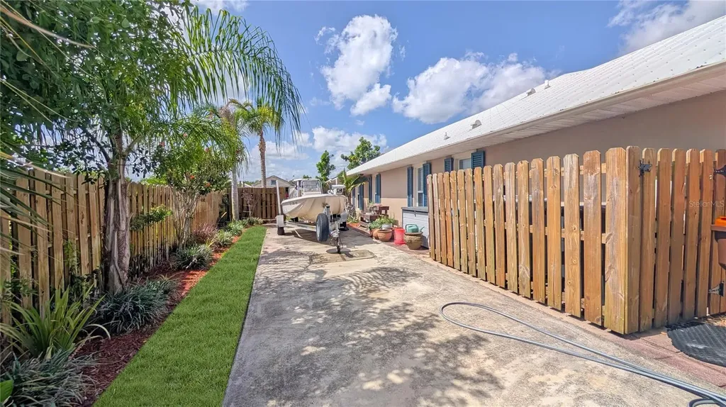 114 N 19th Circle SW Vero Beach FL 32962