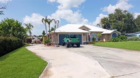 114 N 19th Circle SW Vero Beach FL 32962