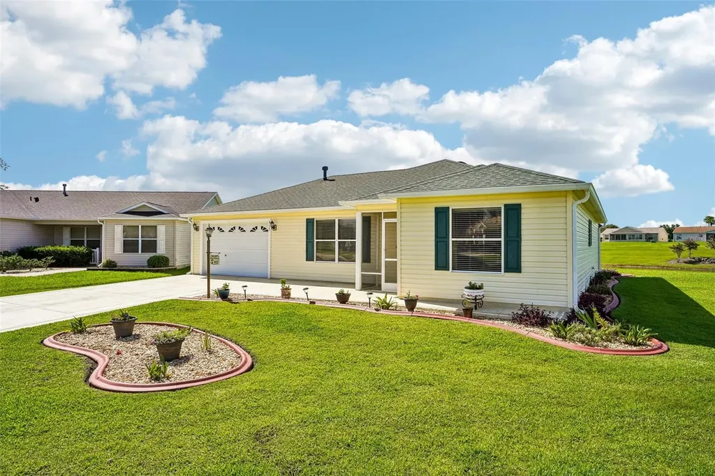 917 Eastmont Court The Villages FL 32162