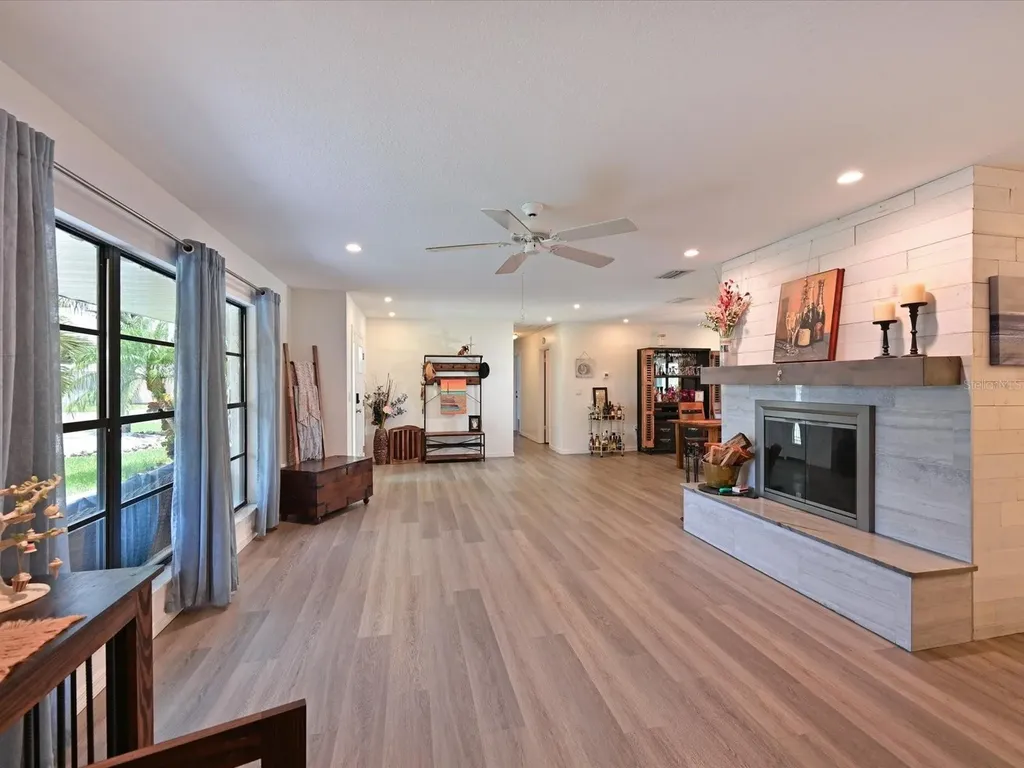 1511 89th Street NW Bradenton FL 34209