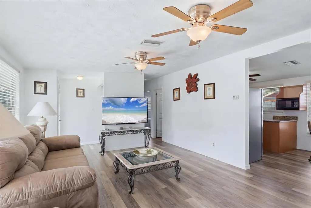 898 S Broadway Englewood FL 34223