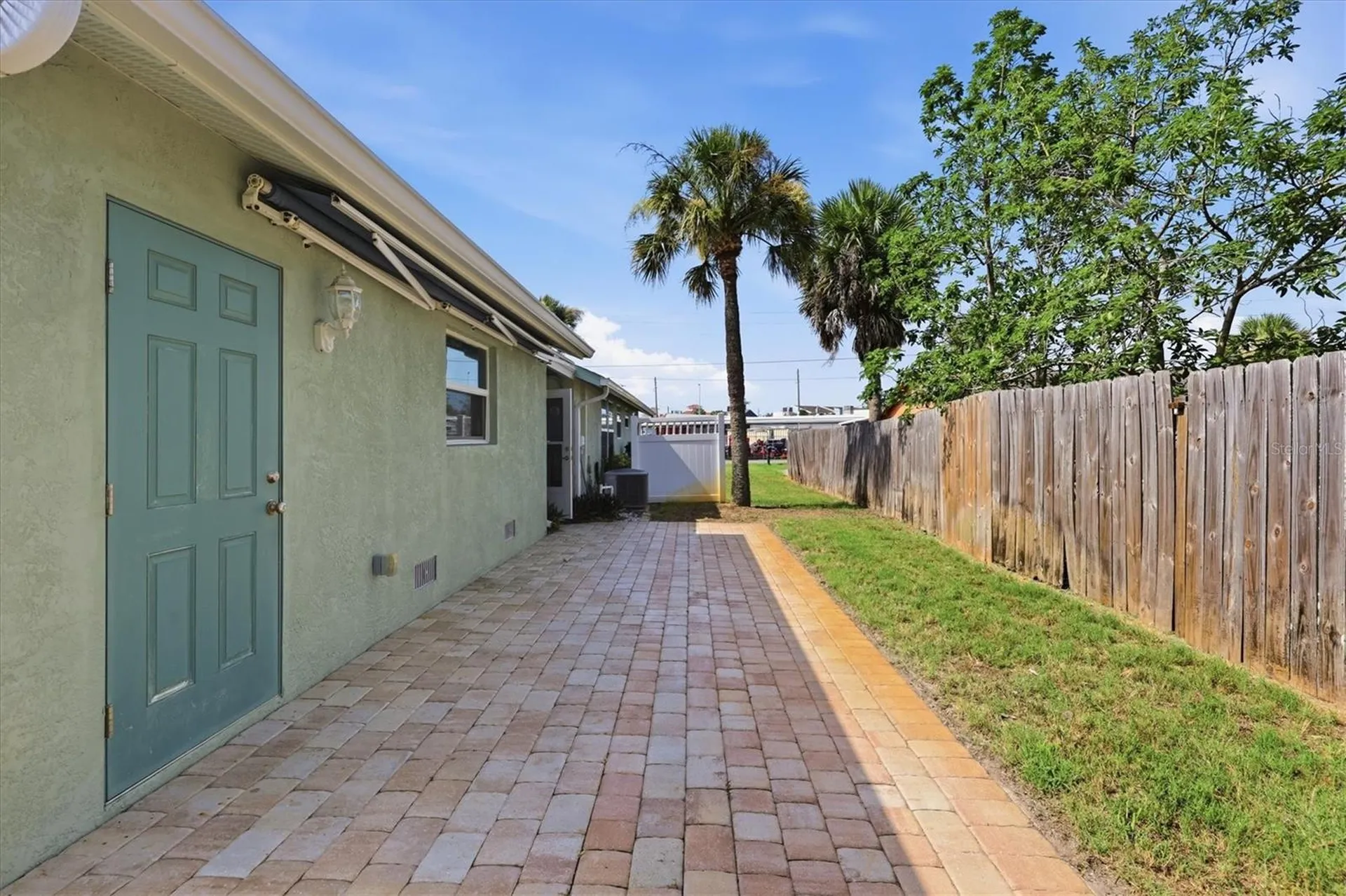 898 S Broadway Englewood FL 34223