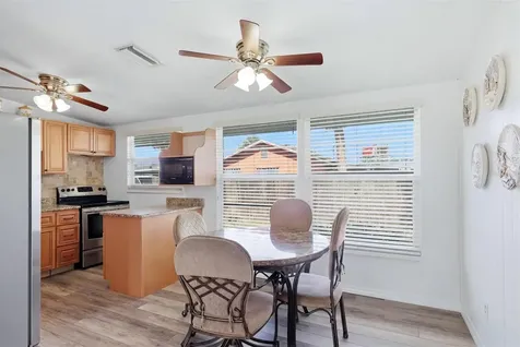 898 S Broadway Englewood FL 34223